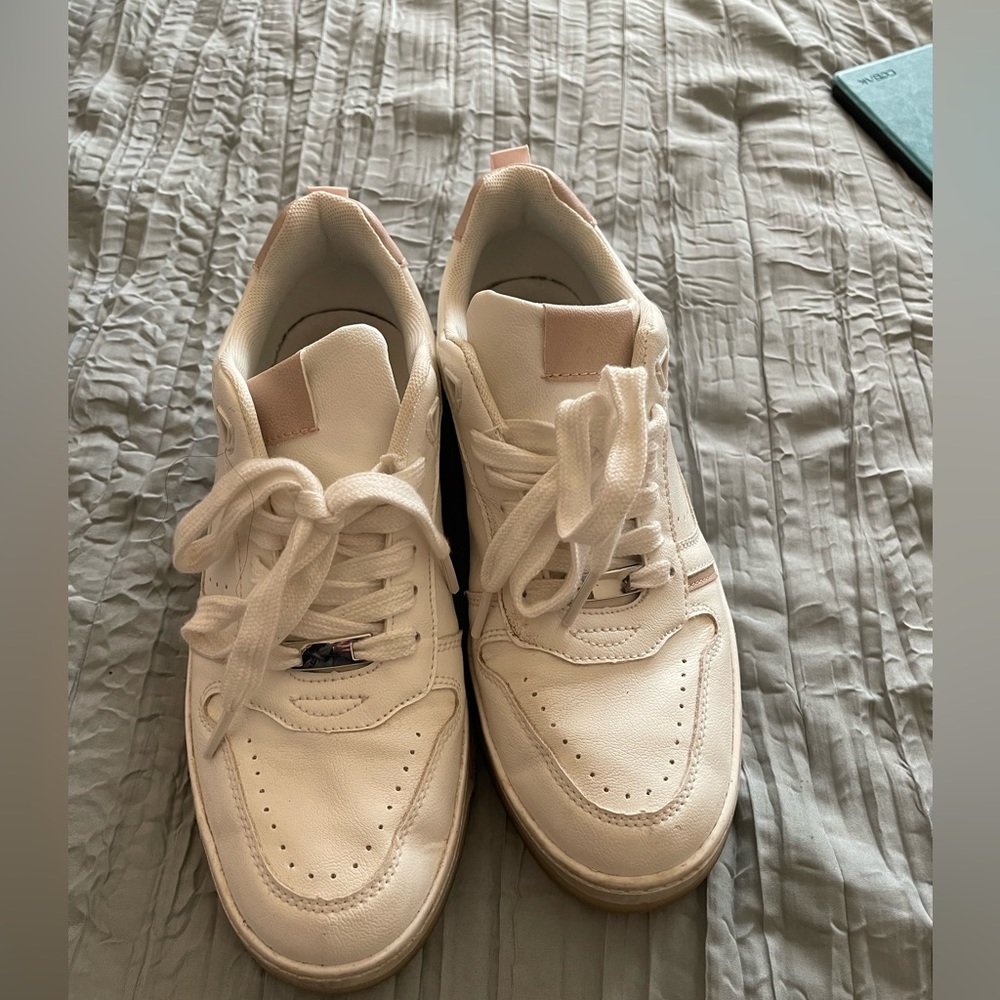 Just fab sneaker